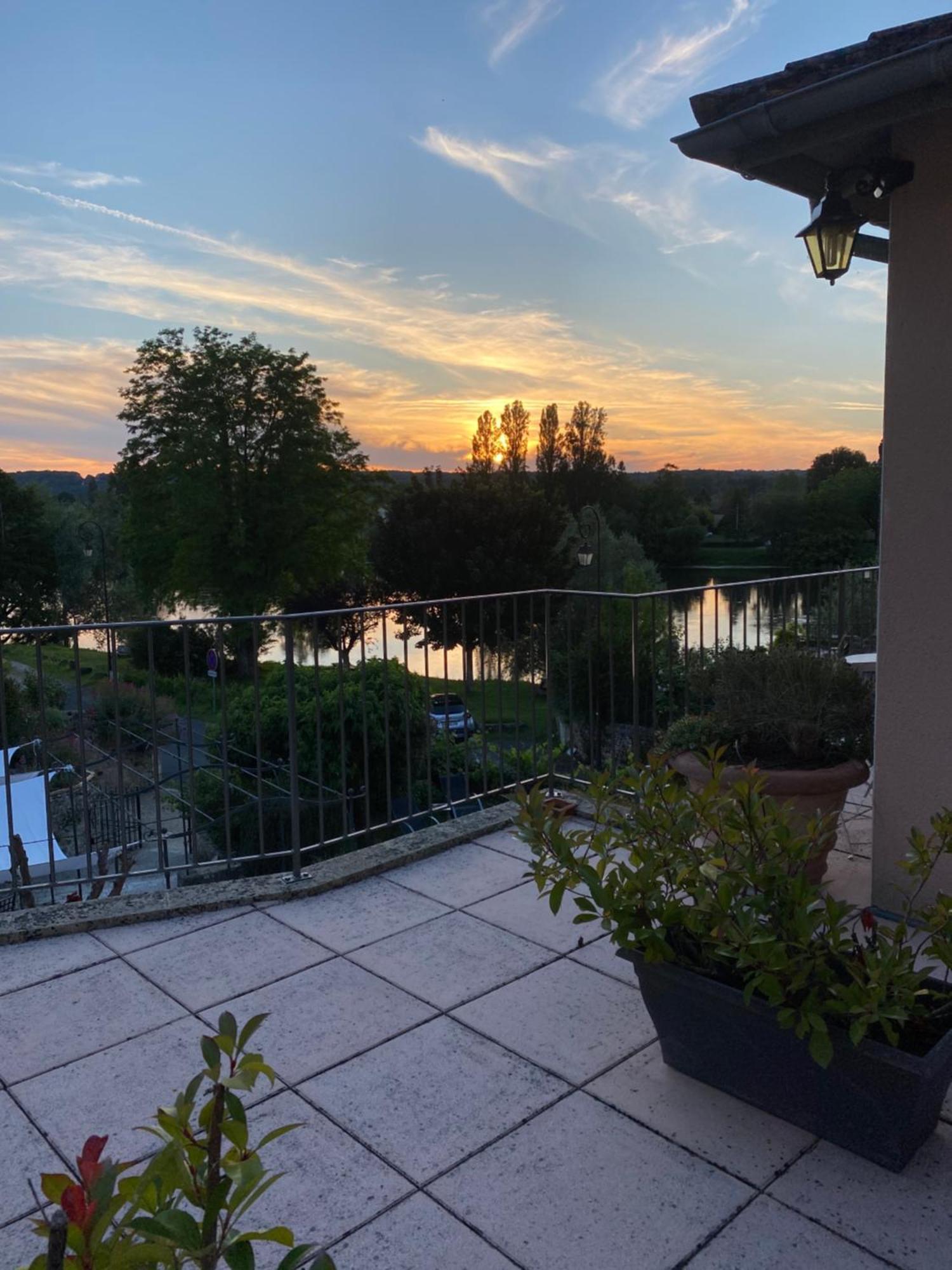 Hotel-Restaurant Cote Rivage Badefols-sur-Dordogne Luaran gambar